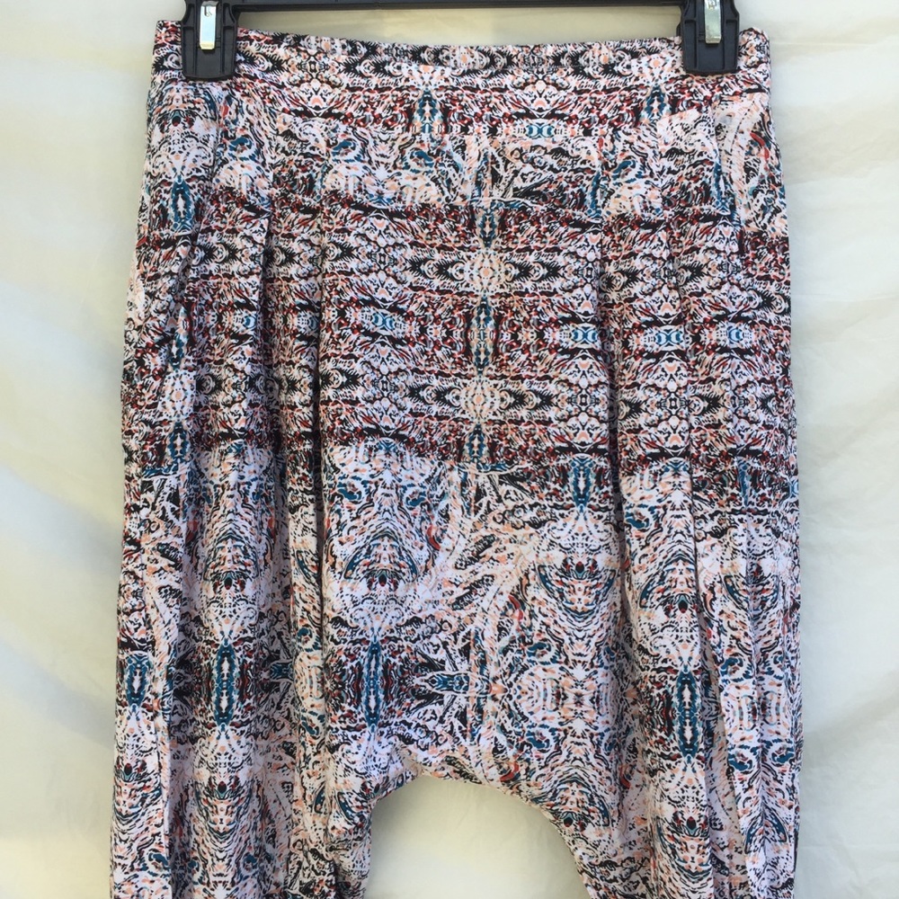 Nwot Bcbgeneration Trendy Pattern Pants - image 2